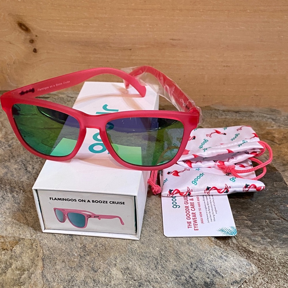 NIB Goodr Flamingos on a Booze Cruise  Sunglasses with Case, sleeve, care card!